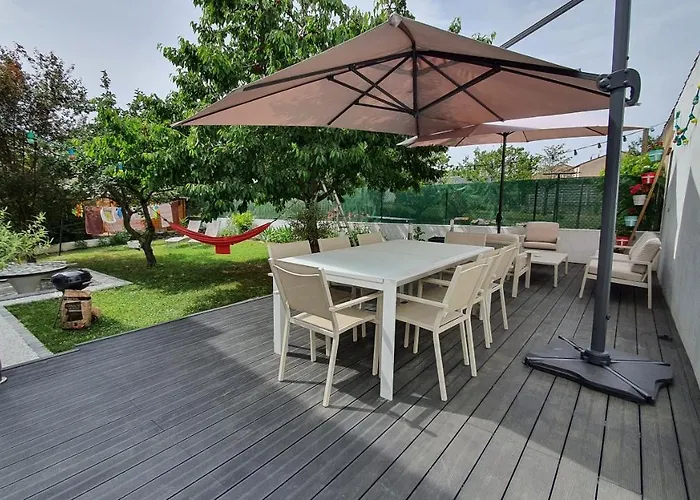 Chez Houria